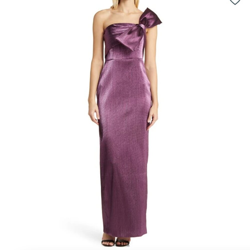 Black Halo Bisella Bow Metallic One-Shoulder Gown - Size 10